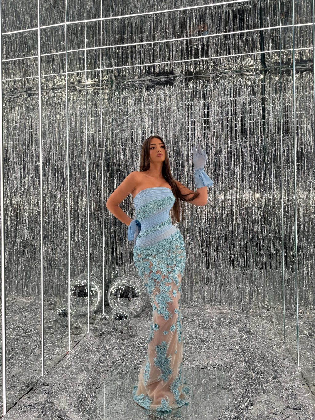 Rizèla - Blue Floral Embellished Mermaid Gown