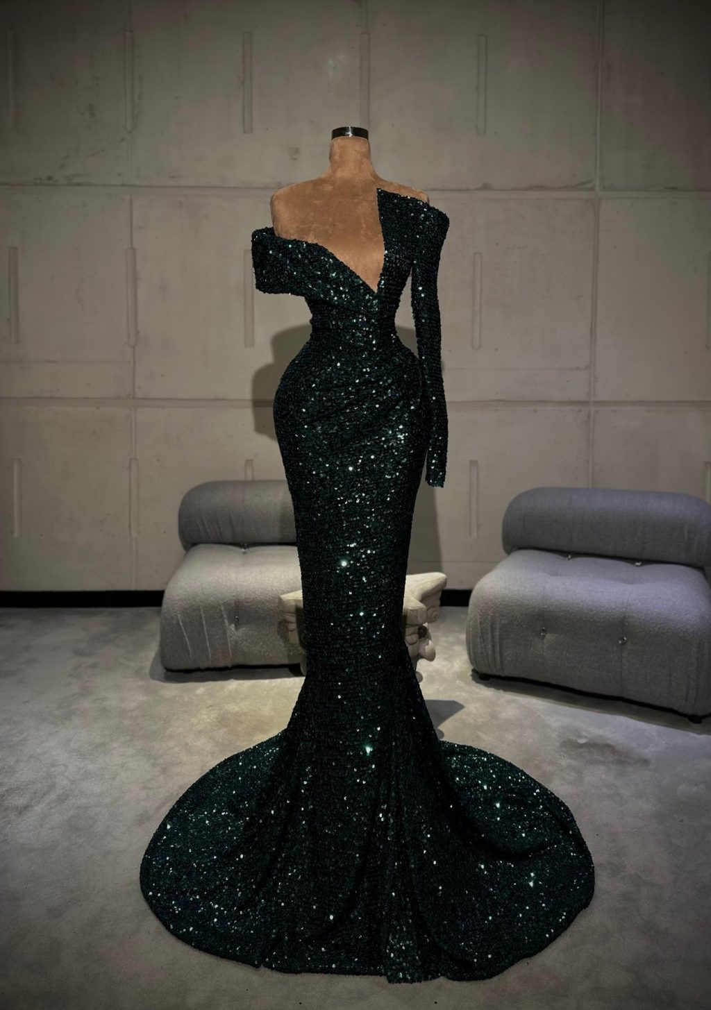 Elowira - Dark Green One Sleeve Sequin Mermaid Gown