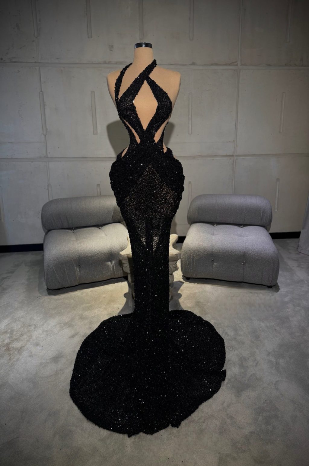 Kaelis - Black Geometric Crystal Gown